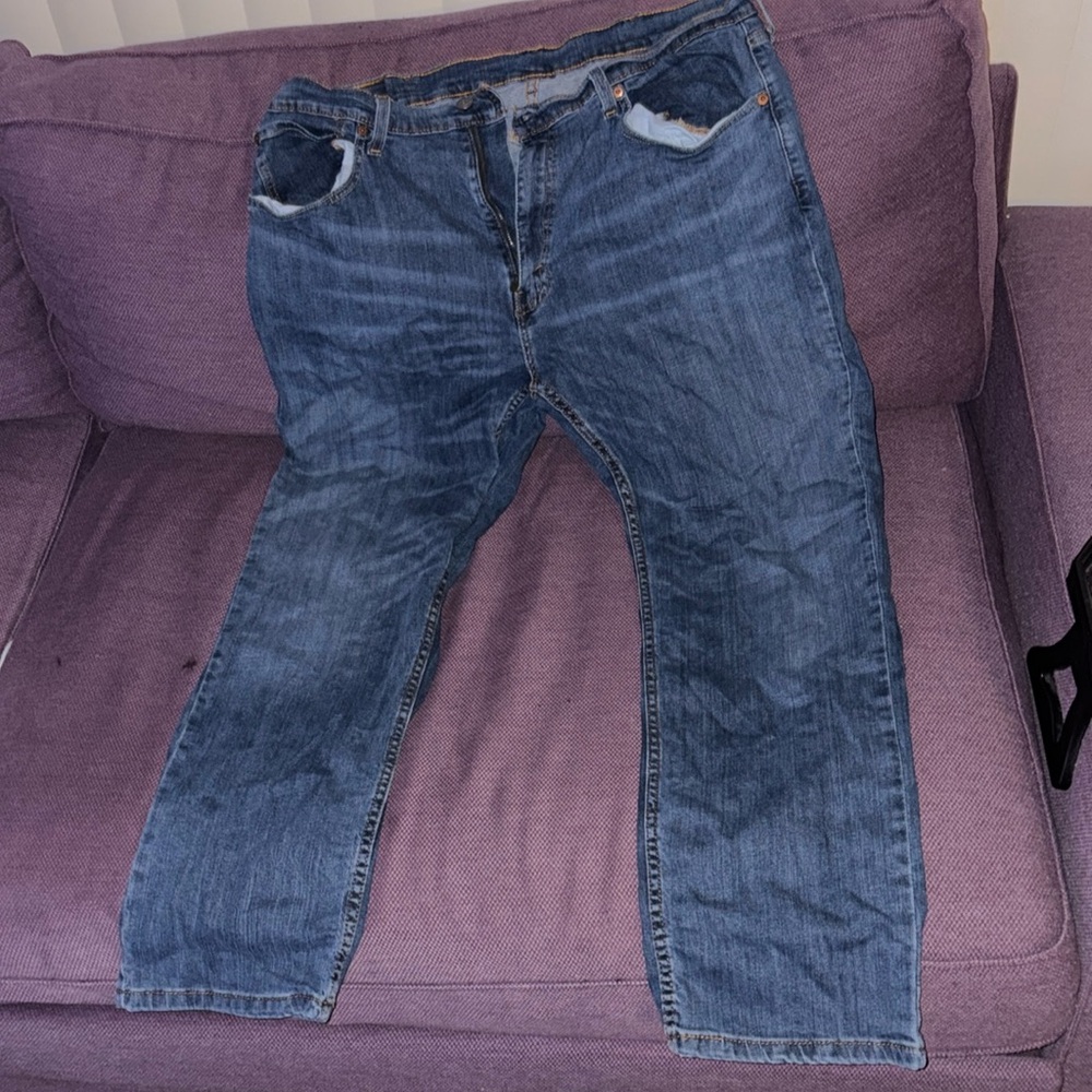 559 Levi 38 x 30